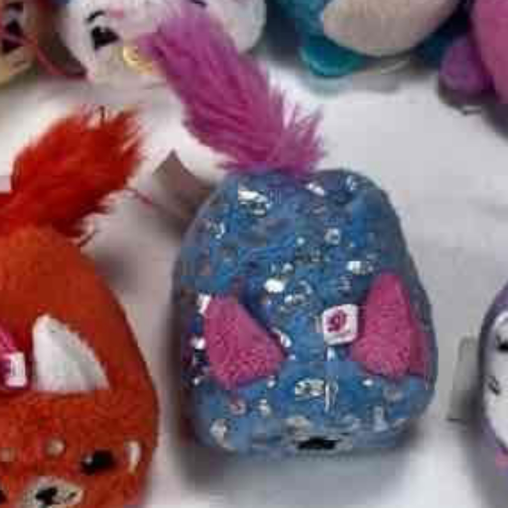 Pikmi Pops Surprise Keychain